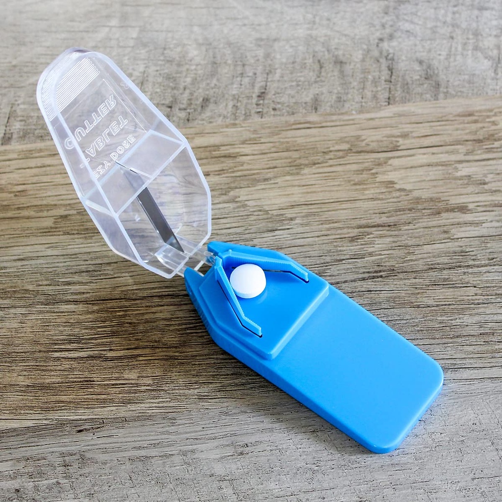 ezy-dose-pill-cutter-and-splitter-safely-5.jpg